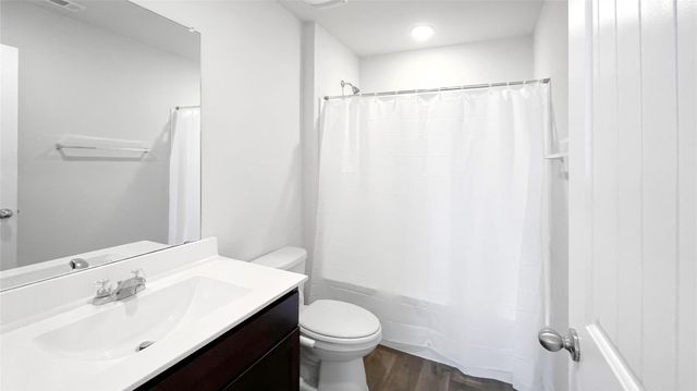 112 Skipping Stone LN, San Marcos, TX 78666