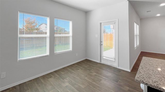 112 Skipping Stone LN, San Marcos, TX 78666