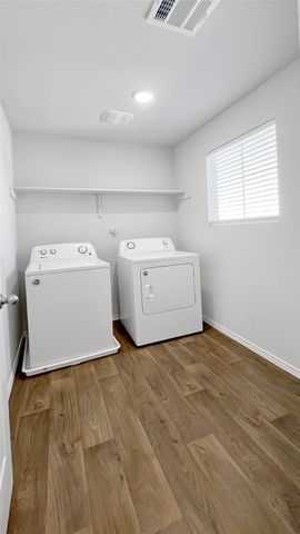 112 Skipping Stone LN, San Marcos, TX 78666