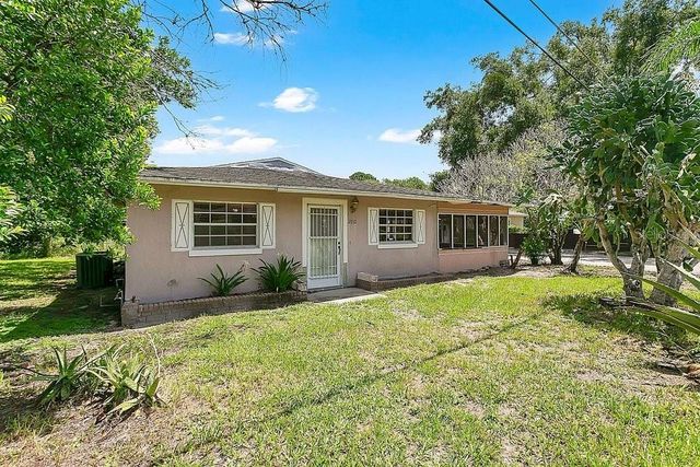 2110 JAMES DRIVE, Oviedo, FL 32765