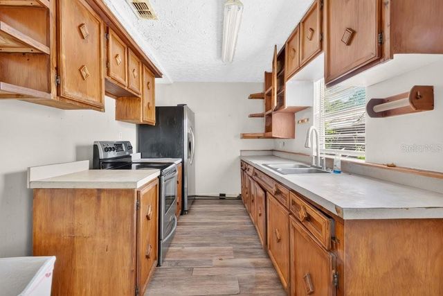 2110 JAMES DRIVE, Oviedo, FL 32765