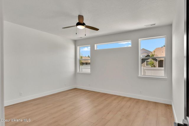 9146 BEDWELL STREET, Rathdrum, ID 83858