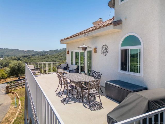 18380 Avenida Caleta, Murrieta, CA 92562