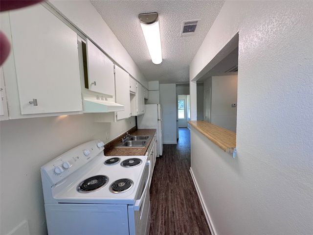 5408 Helmick Avenue, Fort Worth, TX 76107