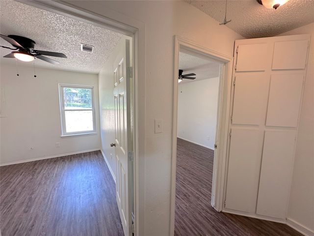 5408 Helmick Avenue, Fort Worth, TX 76107
