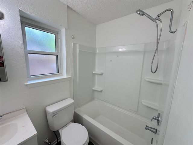 5408 Helmick Avenue, Fort Worth, TX 76107