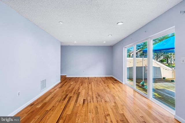 99 THOREAU DR, Plainsboro, NJ 08536