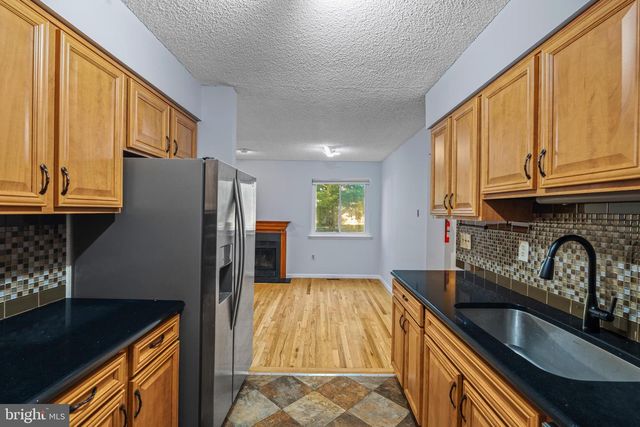 99 THOREAU DR, Plainsboro, NJ 08536