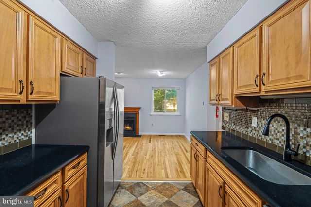 99 THOREAU DR, Plainsboro, NJ 08536