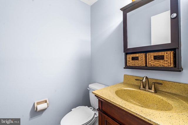 99 THOREAU DR, Plainsboro, NJ 08536