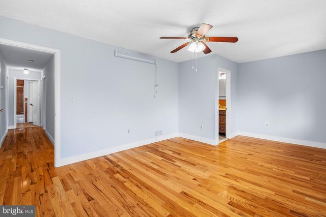 99 THOREAU DR, Plainsboro, NJ 08536