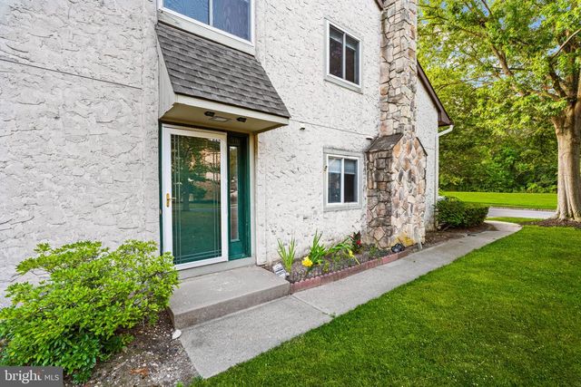 99 THOREAU DR, Plainsboro, NJ 08536