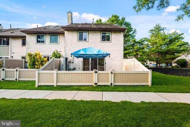 99 THOREAU DR, Plainsboro, NJ 08536