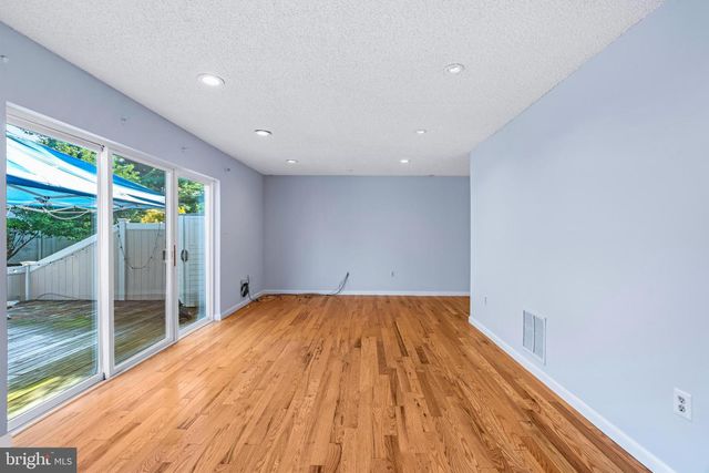 99 THOREAU DR, Plainsboro, NJ 08536