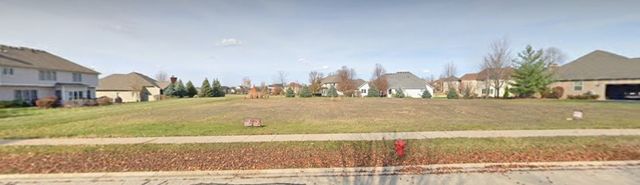 684 Greenfield Road, Sugar Grove, IL 60554