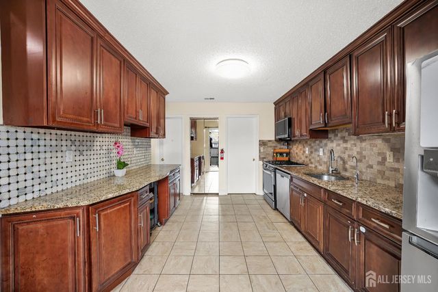 197 Westgate Drive, Edison, NJ 08820