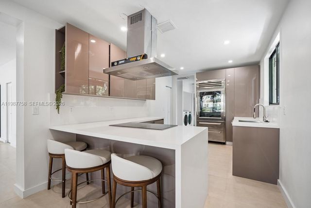 5661 Pine Tree Dr 0, Miami Beach, FL 33140