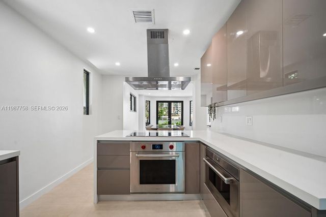 5661 Pine Tree Dr 0, Miami Beach, FL 33140