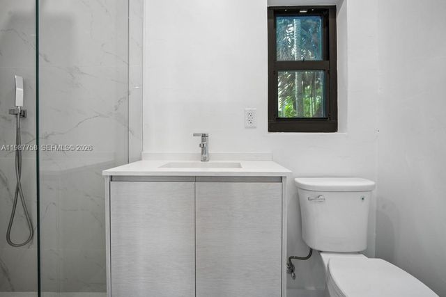 5661 Pine Tree Dr 0, Miami Beach, FL 33140