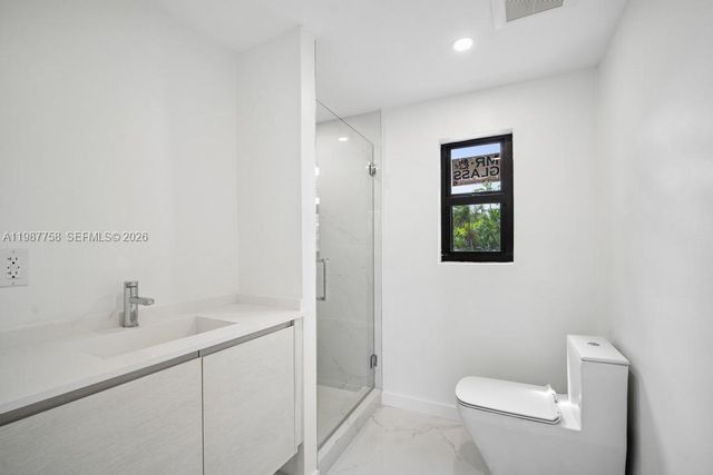 5661 Pine Tree Dr 0, Miami Beach, FL 33140