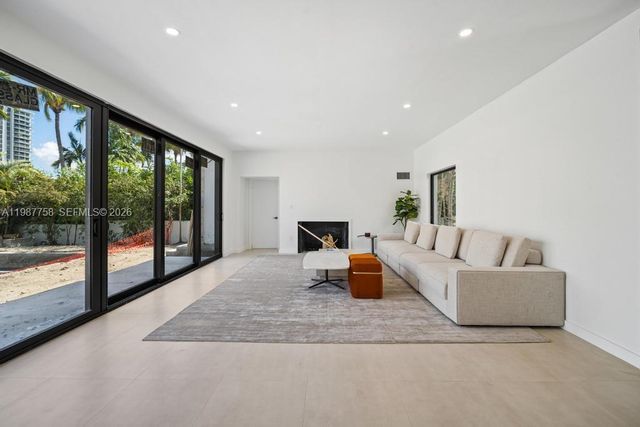 5661 Pine Tree Dr 0, Miami Beach, FL 33140