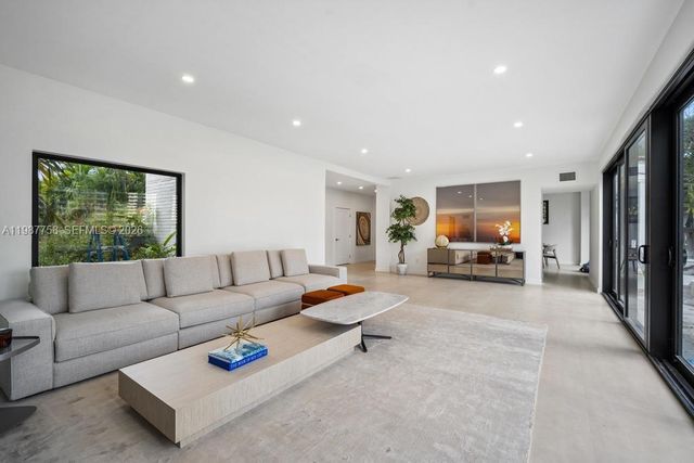 5661 Pine Tree Dr 0, Miami Beach, FL 33140