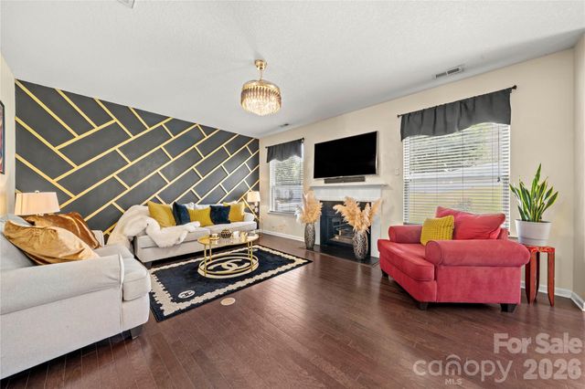 5610 Turtleback Court, Charlotte, NC 28269