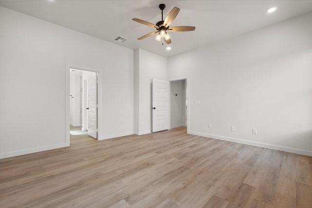 2406 Abbeville Avenue, Wolfforth, TX 79382