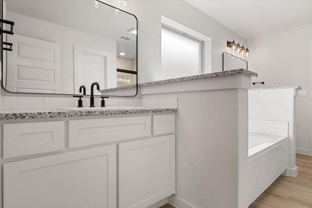 2406 Abbeville Avenue, Wolfforth, TX 79382