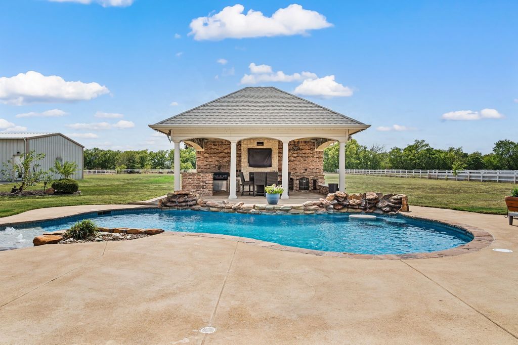13425 Willow Creek Drive, Haslet, TX 76052
