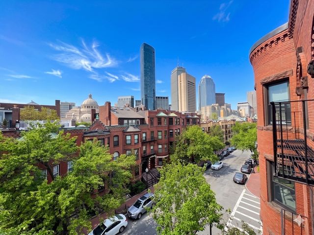 198 Saint Botolph St 8, Boston, MA 02115