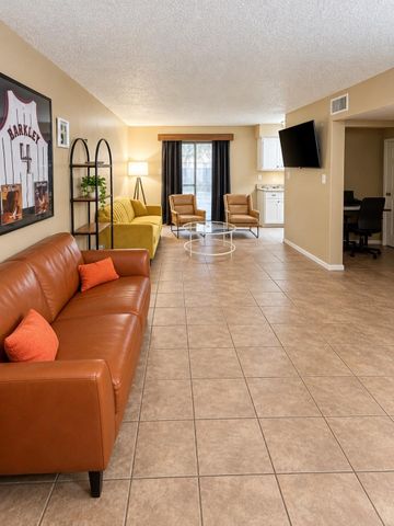 8225 Kingsbrook Road 119, Houston, TX 77024