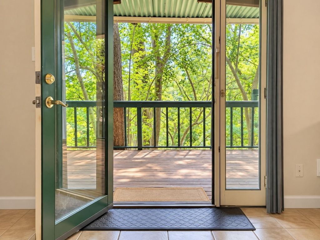 8225 Kingsbrook Road 119, Houston, TX 77024