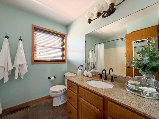 411 Waterview Lane NW, Rochester, MN 55901