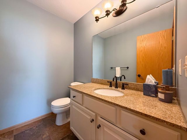 411 Waterview Lane NW, Rochester, MN 55901
