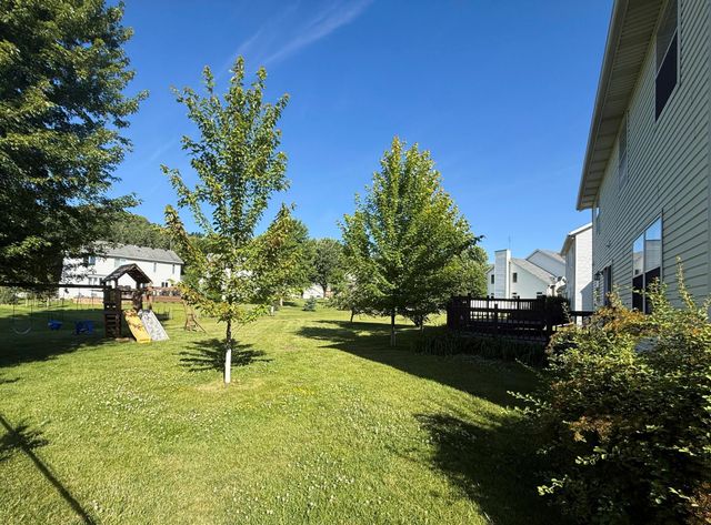 411 Waterview Lane NW, Rochester, MN 55901