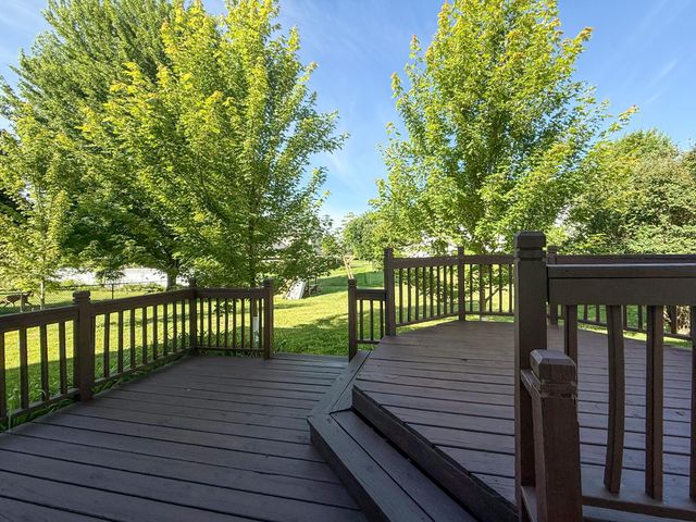 411 Waterview Lane NW, Rochester, MN 55901