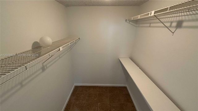 3257 NE 13th Street 101, Pompano Beach, FL 33062