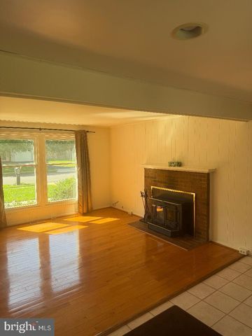 12630 ETRUSCAN DR, Herndon, VA 20171