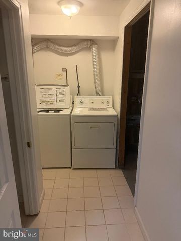 12630 ETRUSCAN DR, Herndon, VA 20171