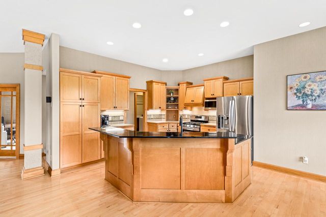 19710 Avondale DRIVE, Brookfield, WI 53045