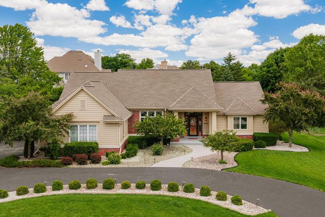 19710 Avondale DRIVE, Brookfield, WI 53045