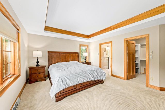 19710 Avondale DRIVE, Brookfield, WI 53045