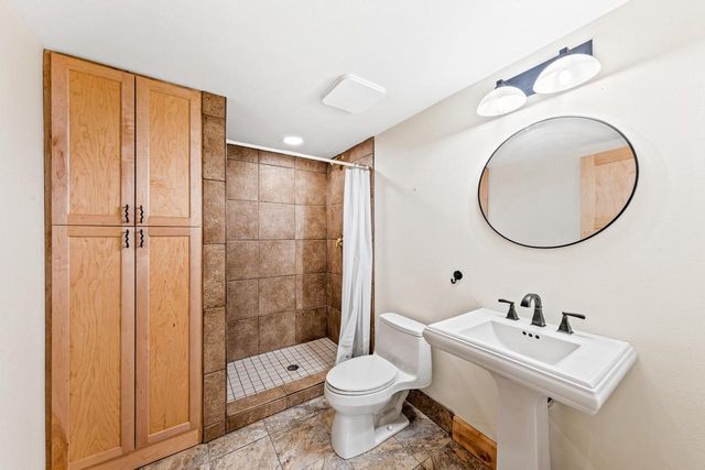 19710 Avondale DRIVE, Brookfield, WI 53045