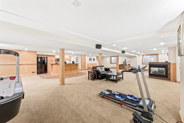 19710 Avondale DRIVE, Brookfield, WI 53045
