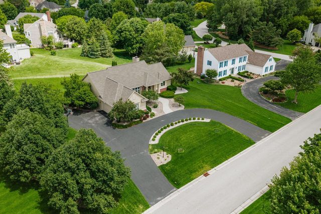19710 Avondale DRIVE, Brookfield, WI 53045