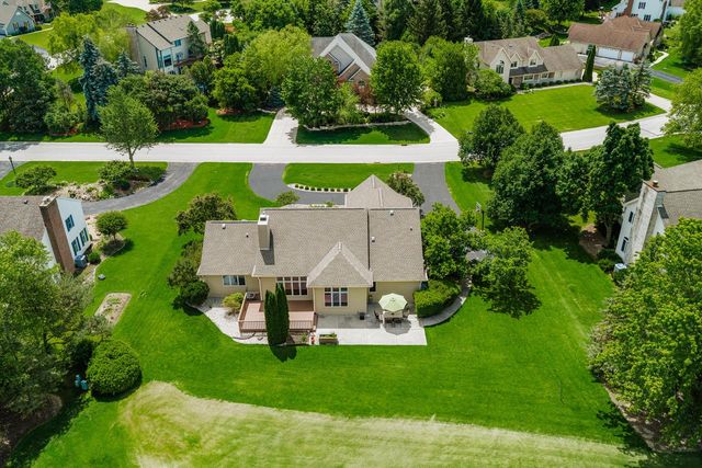 19710 Avondale DRIVE, Brookfield, WI 53045