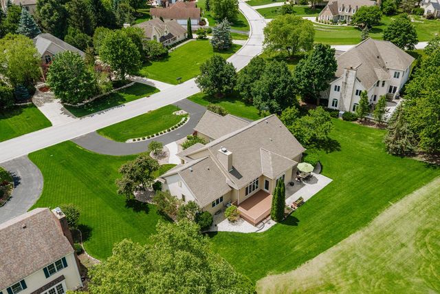 19710 Avondale DRIVE, Brookfield, WI 53045