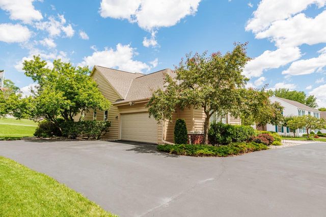 19710 Avondale DRIVE, Brookfield, WI 53045