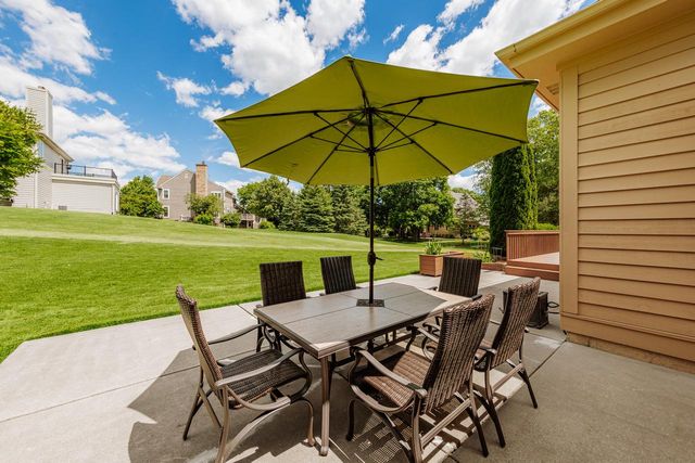 19710 Avondale DRIVE, Brookfield, WI 53045